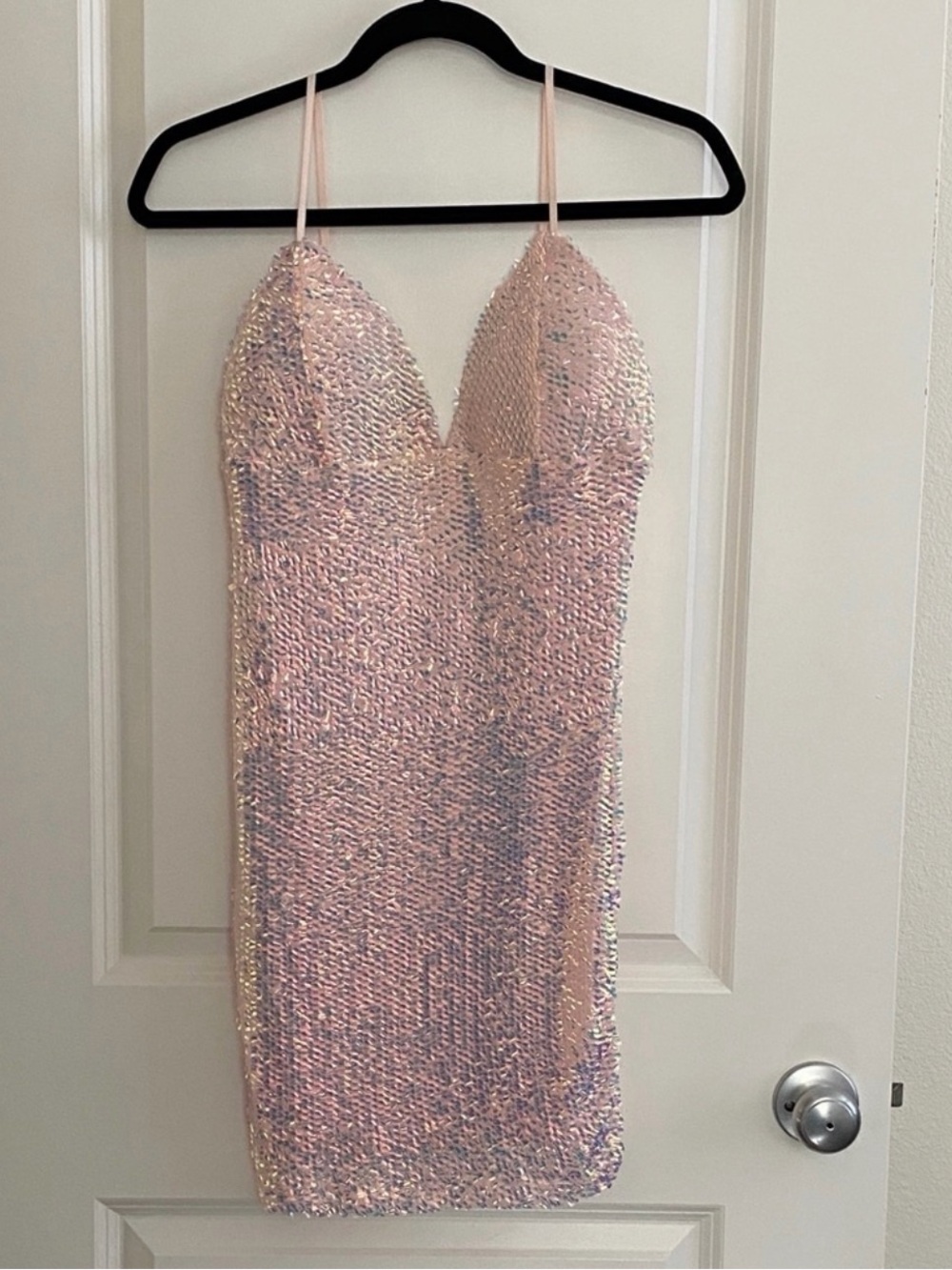 Fashion Nova Iridescent Pink Sequin Mini Dress 🩷✨🪩